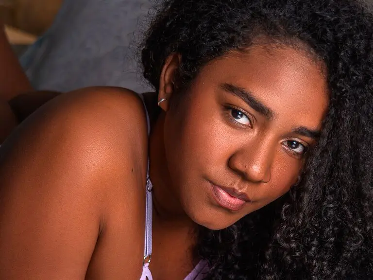 Live Porn Camera of AmaraRuiiz