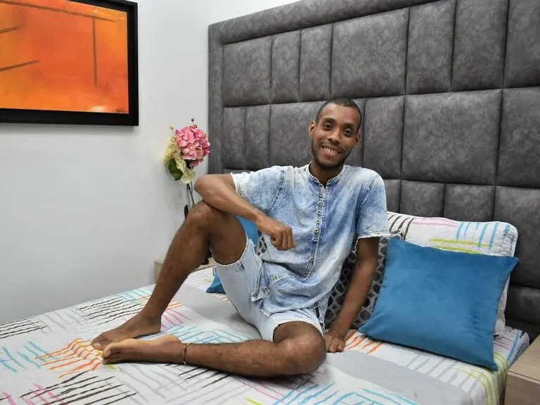 Live Porn Camera of AntonyKalo