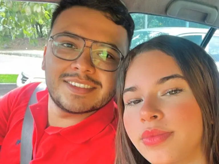 Live Porn Camera of AurelioandSaris