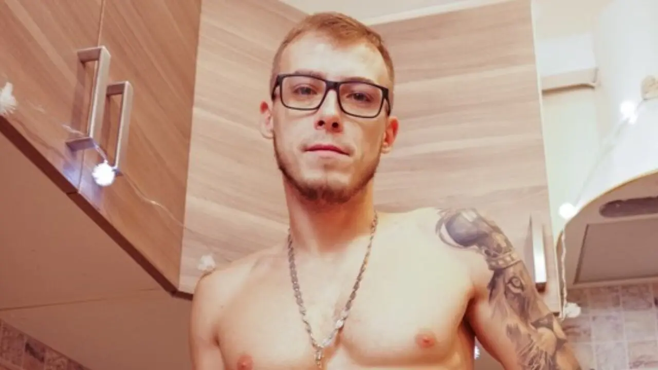 Live Porn Camera of BobbyBroskov