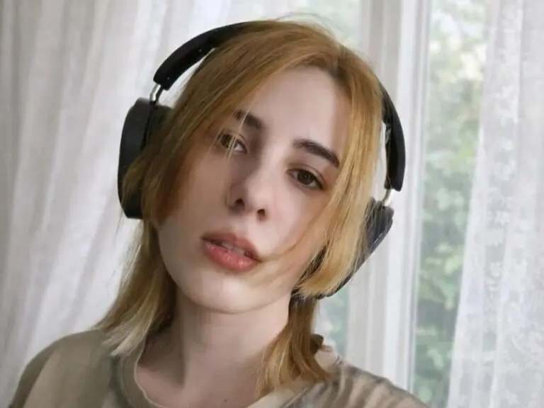 Live Porn Camera of CarlHanchett