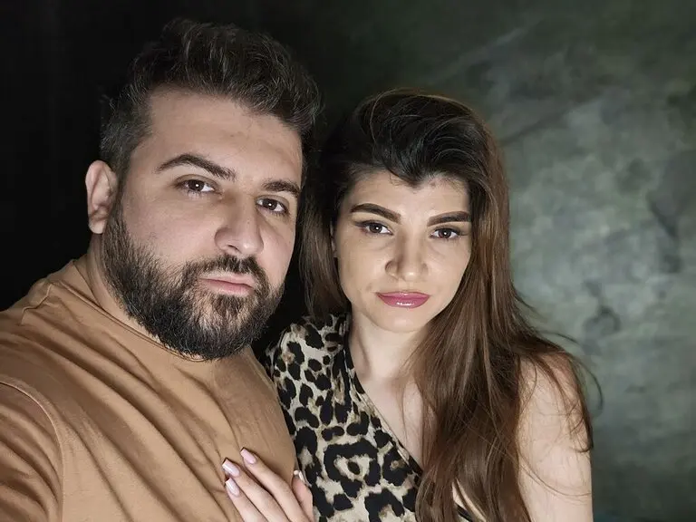 Live Porn Camera of CelineAndDanny