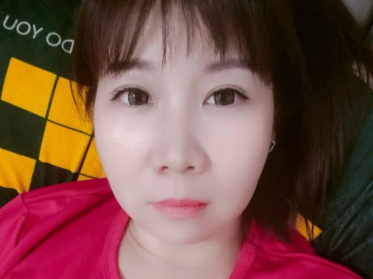 Live Porn Camera of ClaraWhiter