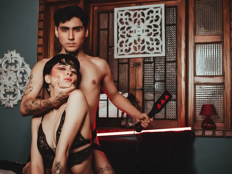 Live Porn Camera of EmilyLian