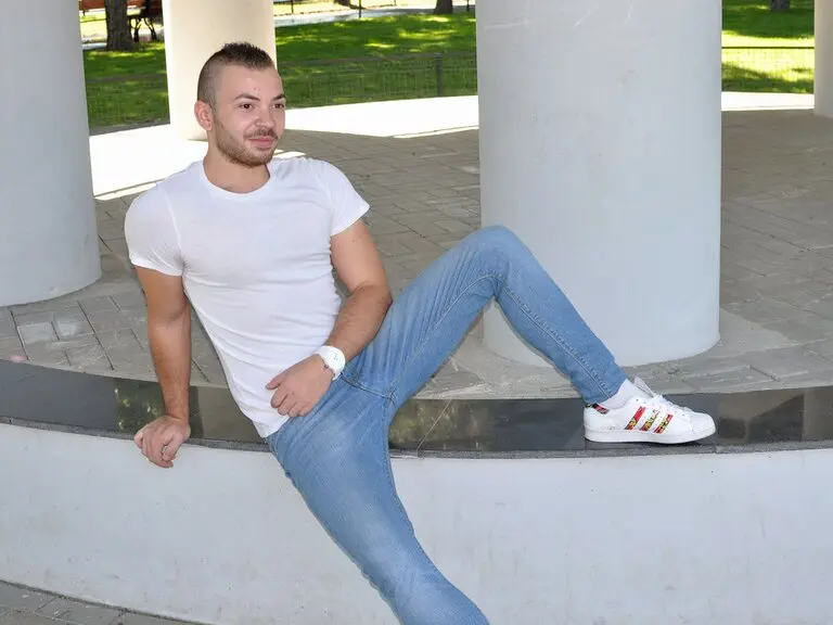 Live Porn Camera of EricStrongLover