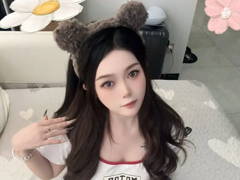 Live Porn Camera of HelenAlberta