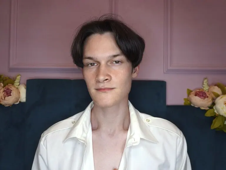 Live Porn Camera of HenryRobertson