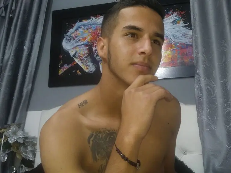 Live Porn Camera of JohandryCastillo