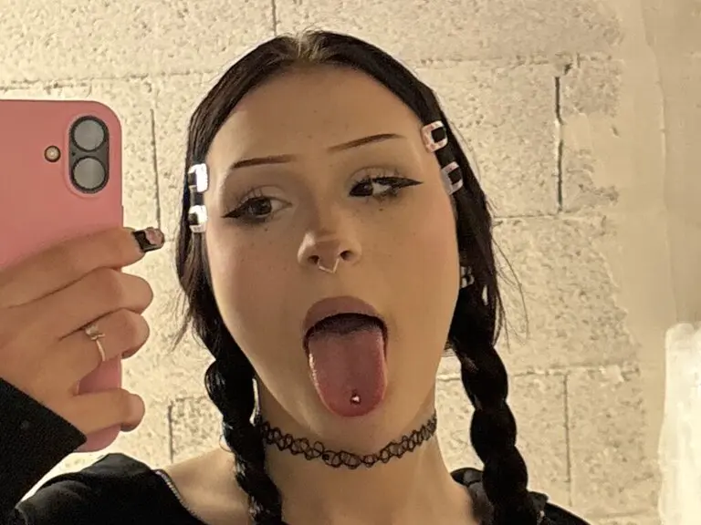 Live Porn Camera of KattyIvy