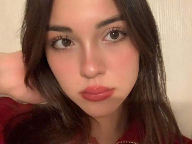 Live Porn Camera of MarshallPoetzsch