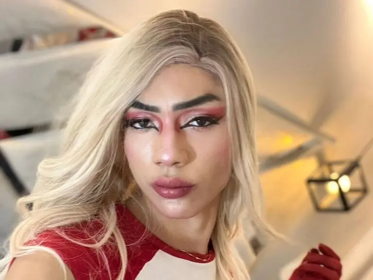 Live Porn Camera of MeganRedfire