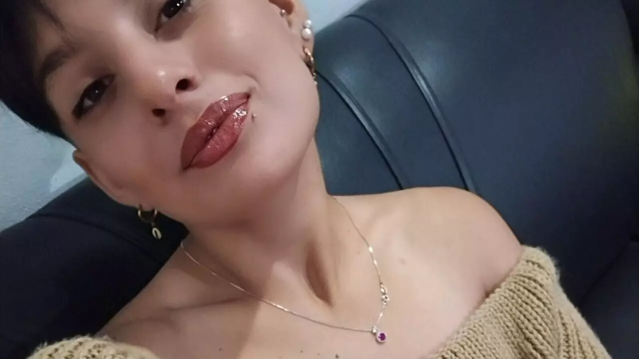 Live Porn Camera of MicaGregh