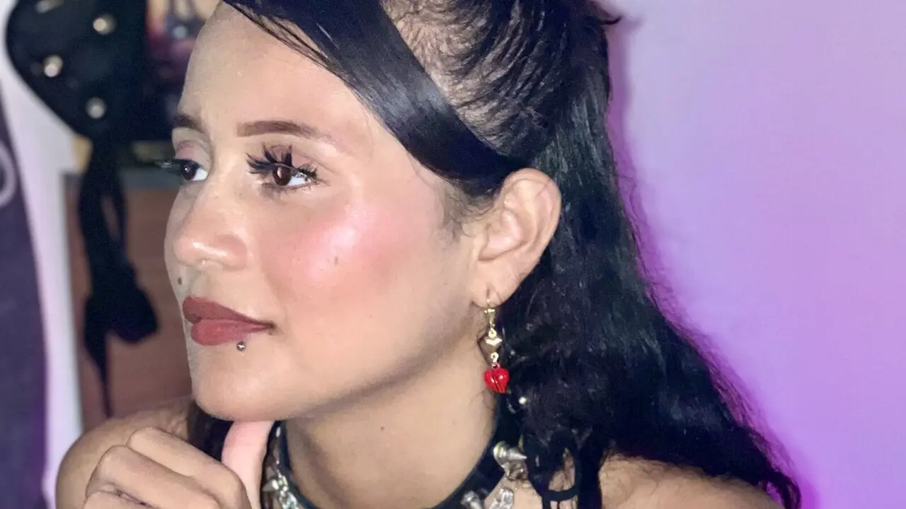 Live Porn Camera of NahomiTeylor