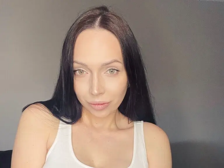 Live Porn Camera of RoxyVibe