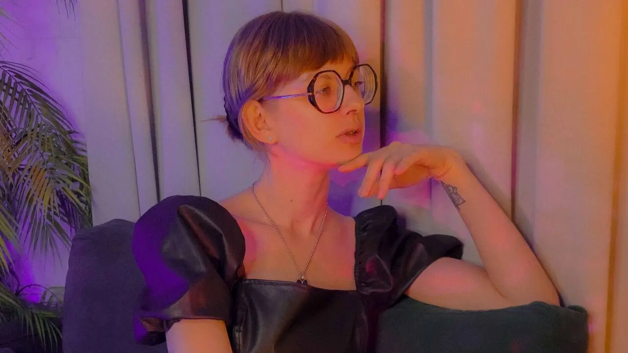 Live Porn Camera of RubyMcEvoy