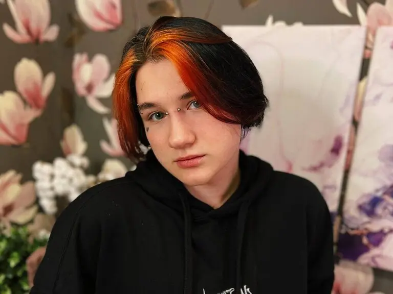 Live Porn Camera of SamyTeler