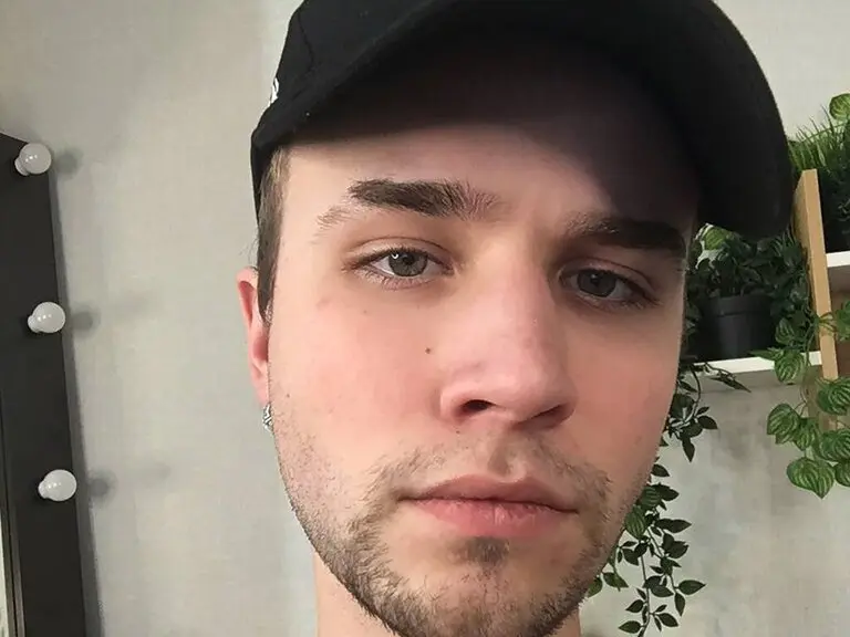 Live Porn Camera of TomJoy