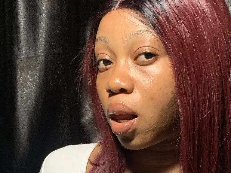 Live Porn Camera of VivianRuben