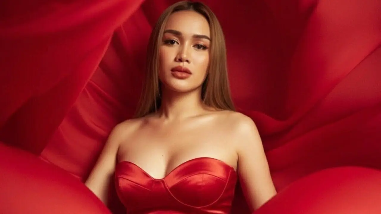 Live Porn Camera of YasmineFruahwald